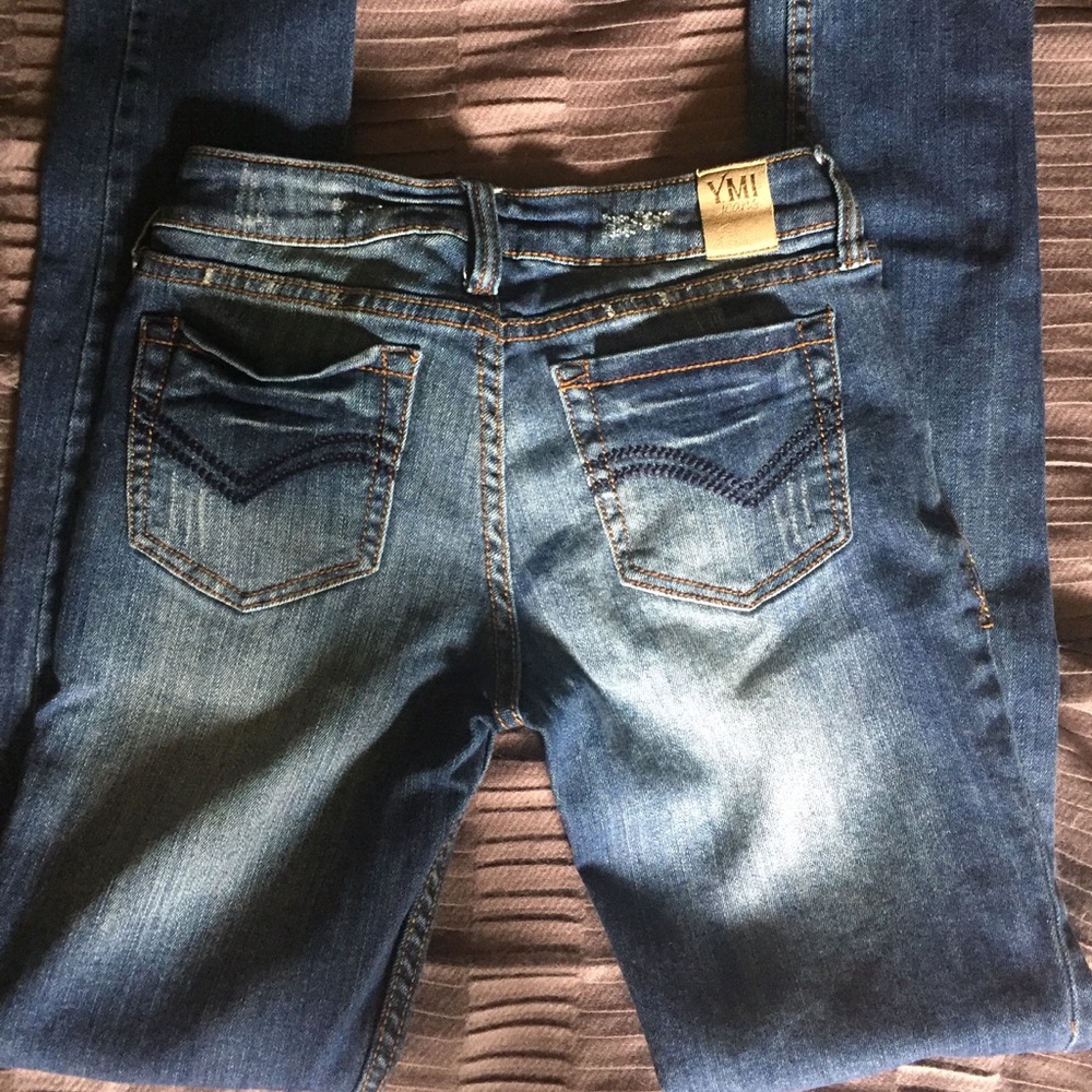 YMI Distressed Dark Wash Jeans Skinny! Size 1 🔥